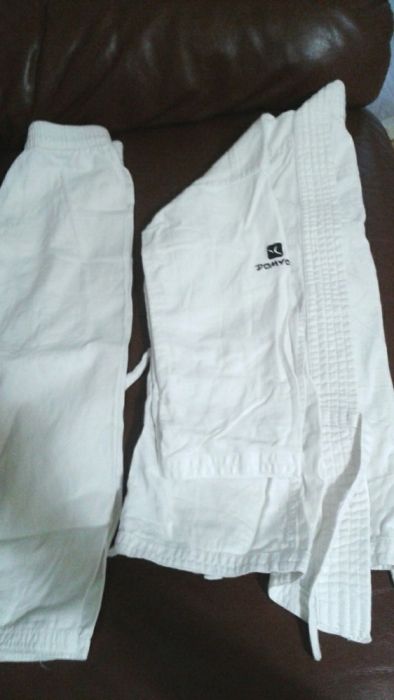 Kimonouri karate judo Decathlon  5, 10, 12 ani