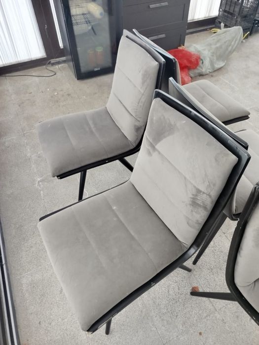 Стулья качественные 5штук