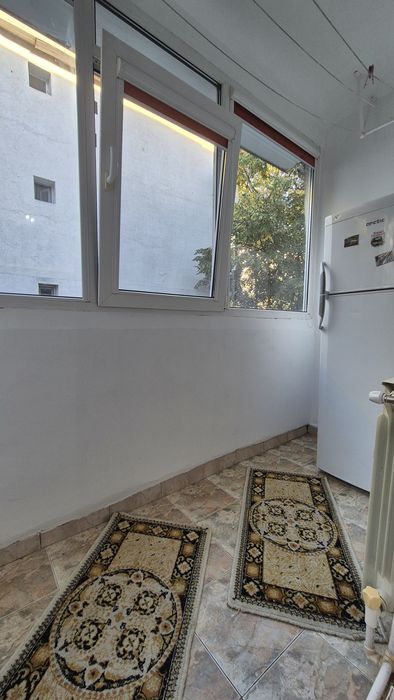 Inchiriez Garsoniera langa liceul Cerna