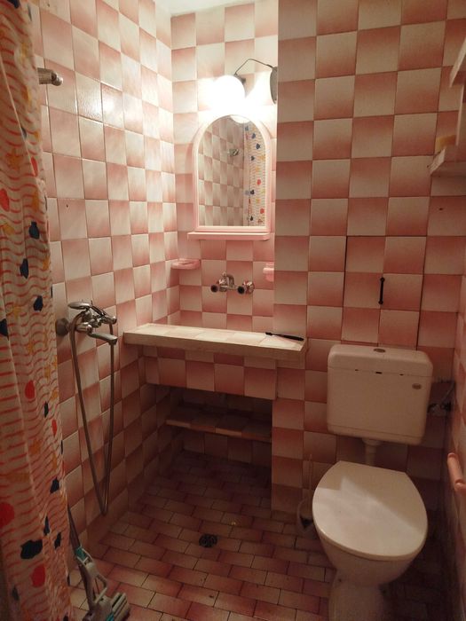 Собственик продава двустаен апартамент в жк ”Лазур” 62 кв. м