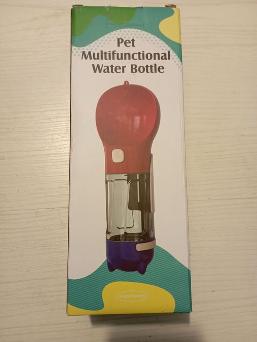 Бутилка за вода за домашен любимец