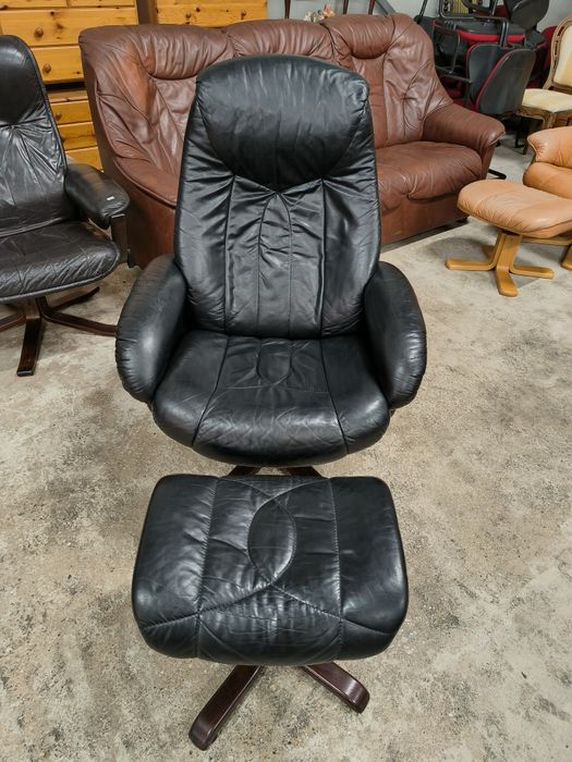 4010 Relax кресло с отоманка от естествена кожа