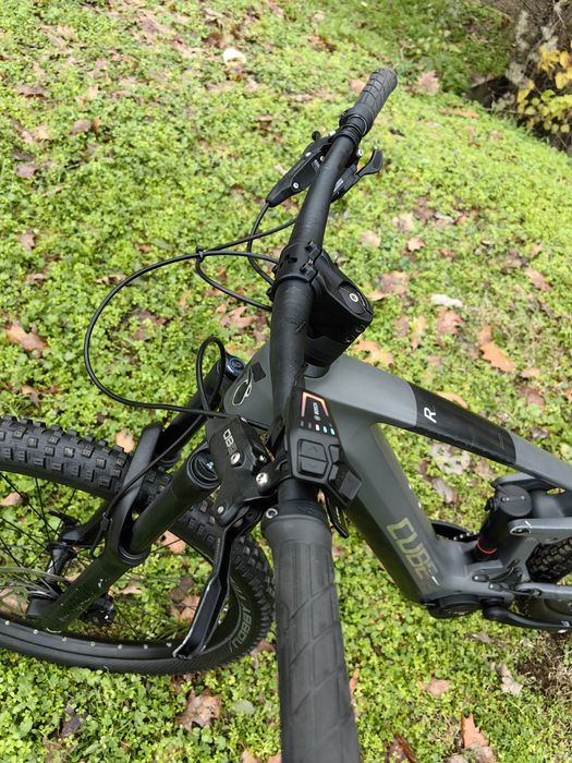 Електрически велосипед Cube (M) размер