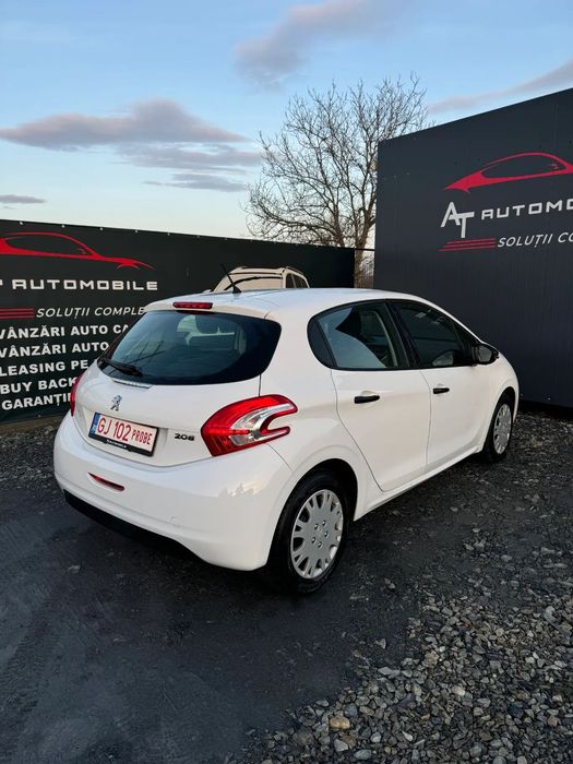 Peugeot 208 Peugeot 208  2014