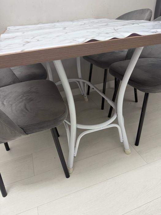 Продам стол для кухни