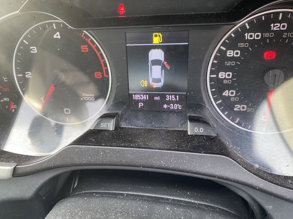 Dezmembrez Audi a4 b8 2.0 TDI caga multitronic