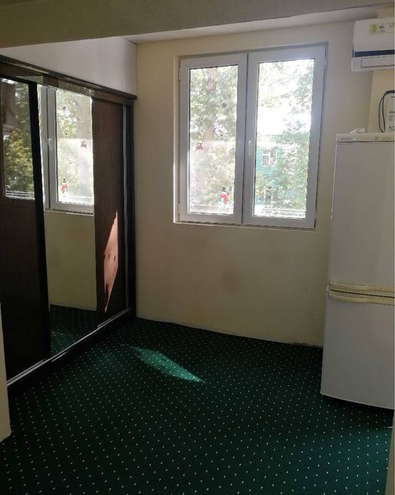 Чиланзар 6кв 2 комнатная Кирпич балкон 2/6