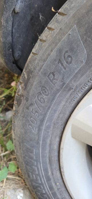 Продавам летни гуми Michelin Premacy 4 205/60 16