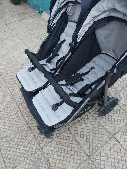 Количка за близнаци HAUCK