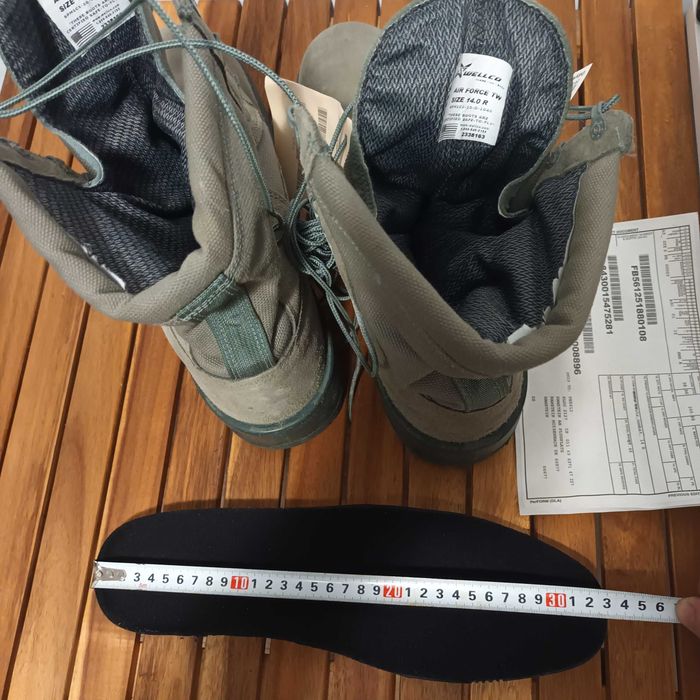 Bocanci army Wellco Aviatie, masura 14R, talpic 33 cm. Vibram+Goretex.