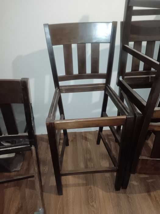 Трапезни столове