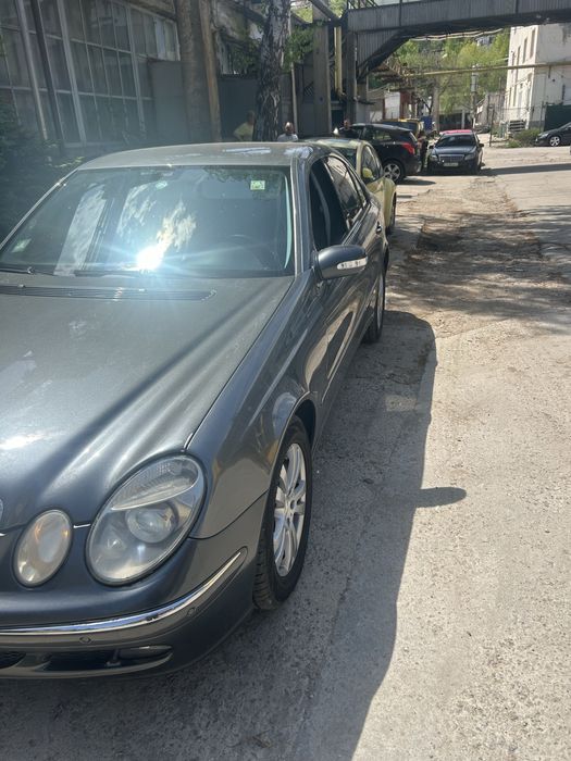 Mercedes E200 W211