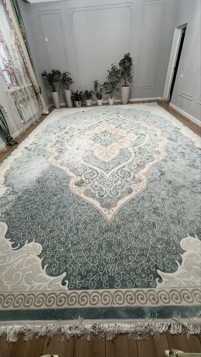 Продаётся большой ковёр 400×600 см