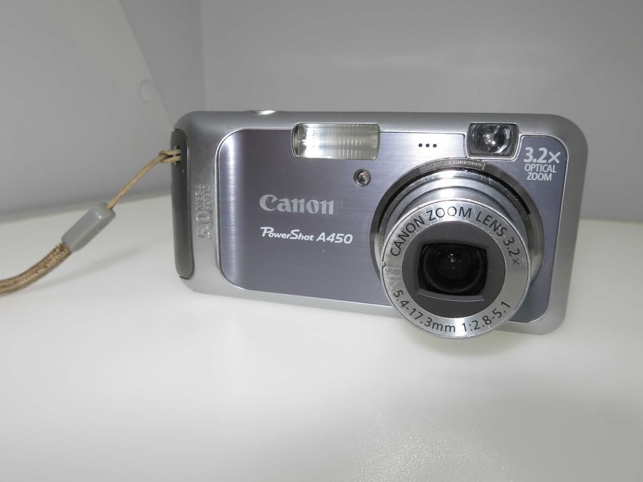 Canon PowerShot A450 компакен цифров фотоапарат, дигитална камера, в чудесно състояние - работи отлично!