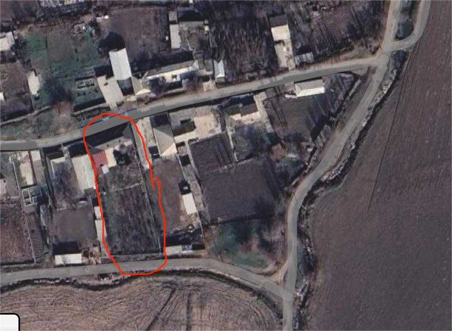 Hovli Sotiladi, Surum