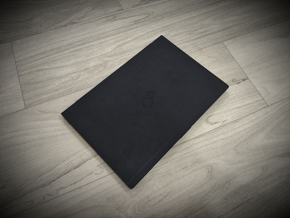 Ноутбук Fujitsu Lifebook U937