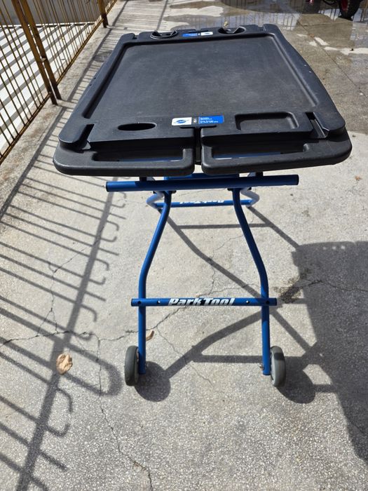 Продавам Преносима работна маса PARK TOOL PB-1