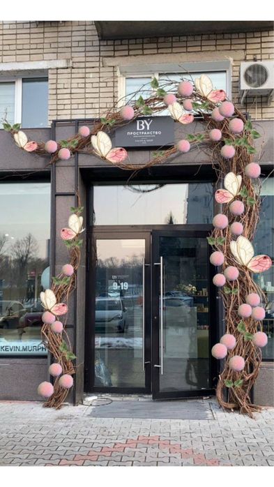 Оформления фасада арки декарации