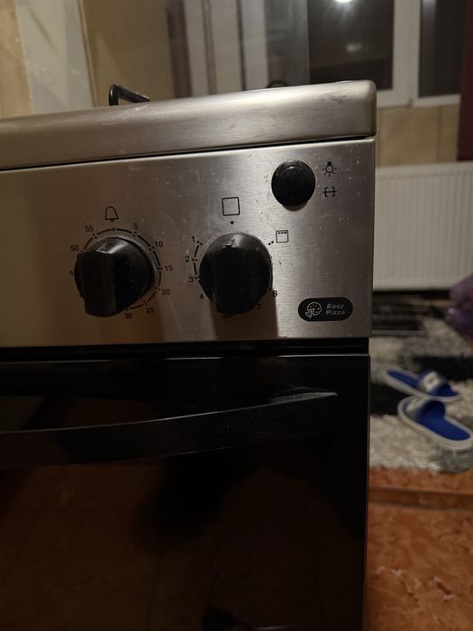 Aragaz zanussi pe gaz cuptor gaz si rotisor