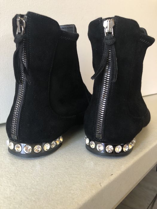 Miu Miu Botine piele intoarsa