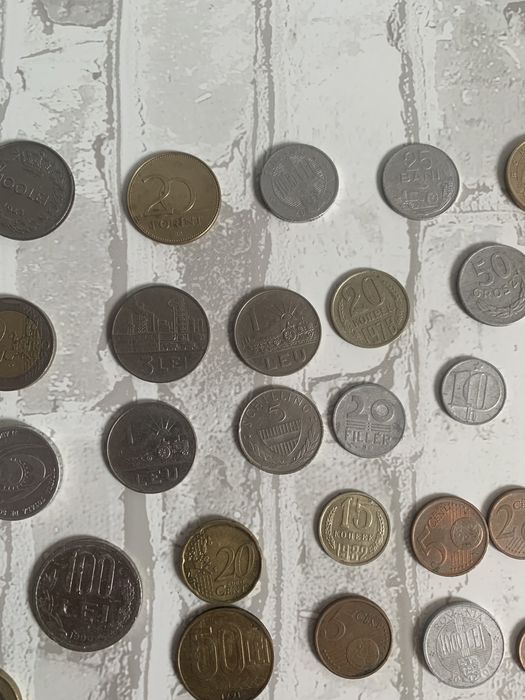 Monede vechi 100 lei + 3 bancnote 2000 lei cu eclipsa