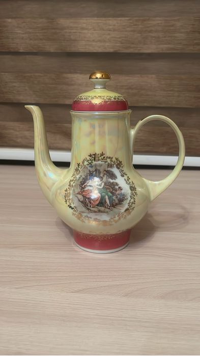 Продам чайник Мадонна