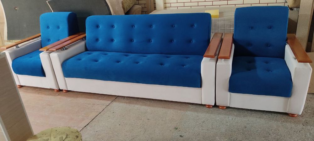 Обивка и ремонт старой мягкой мебели