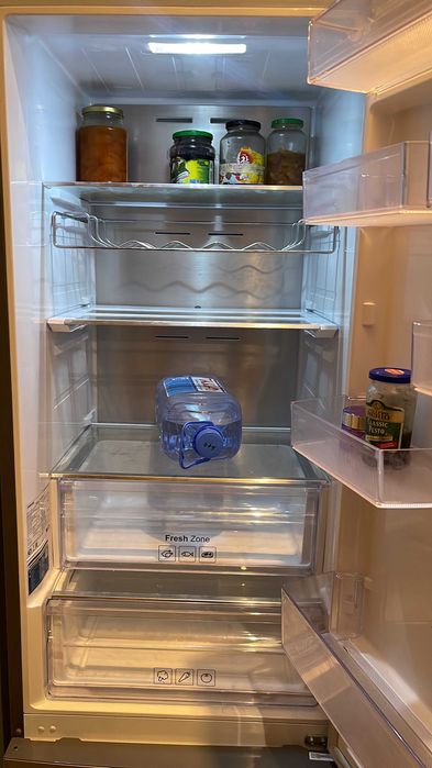 Холодильник Samsung