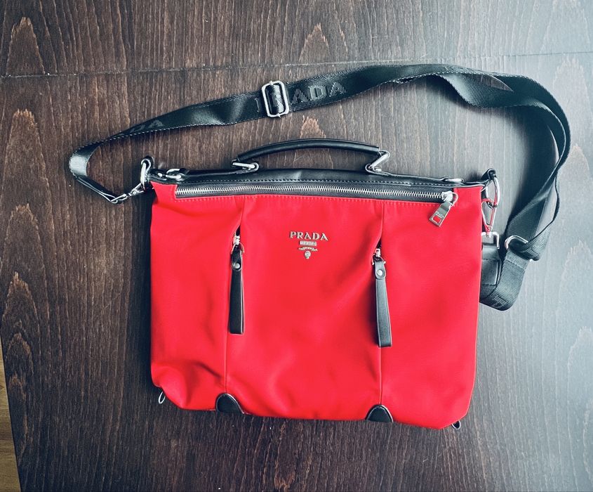 дамска чанта Prada