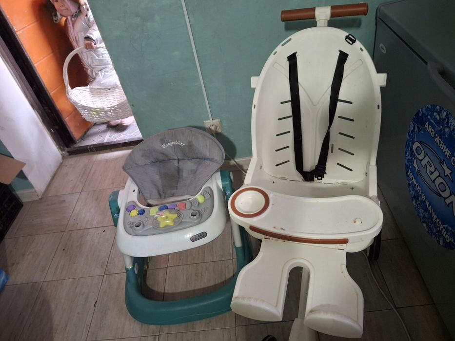 Продам коляску ходунок