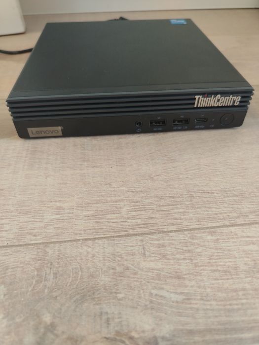 Lenovo Thinkcentre m70q Gen5 Tynii PC, 512 GB SSD 16 RAM