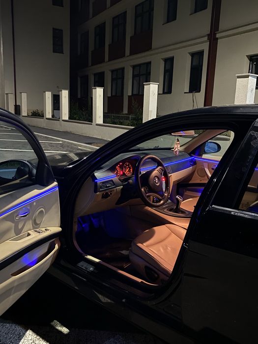 BMW e91 320d 2008