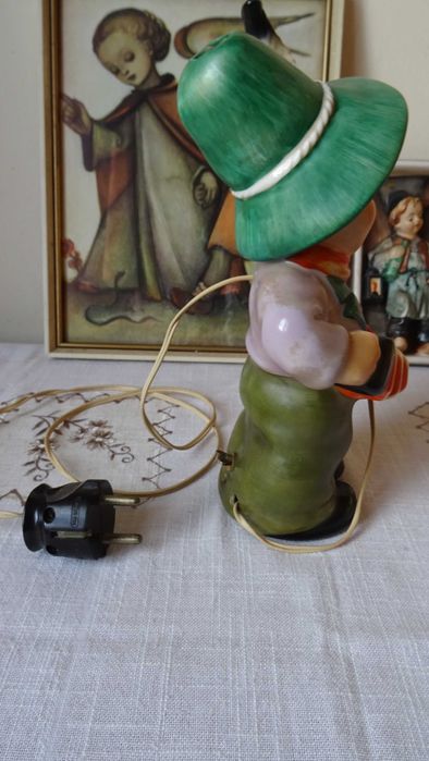 Оригинална настолна лампа - фигурка на Hummel