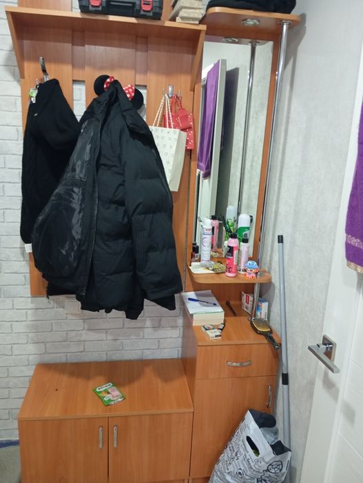 Продам прихожую. 25 тыс.