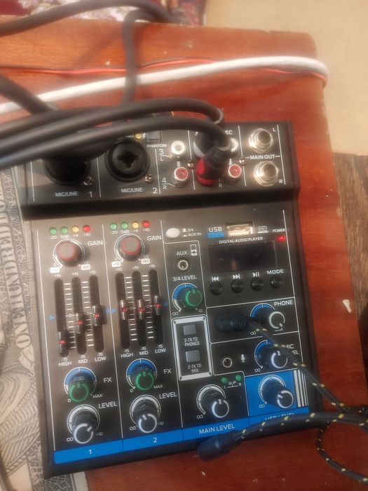 Audio karta m4x  pultga oxshidi xama funksiyasi bor