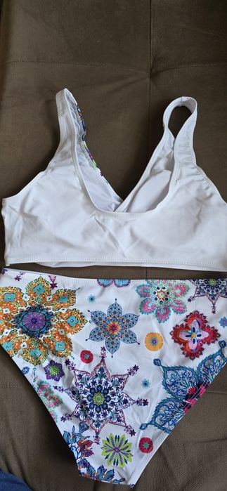 Нов бански размер L