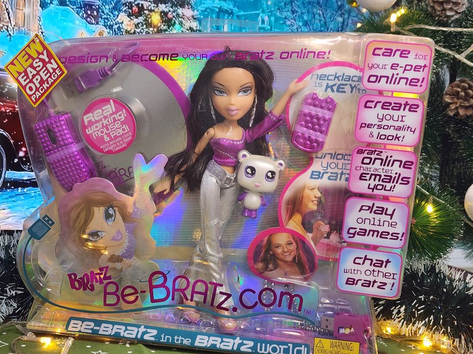 Коллекционная кукла братц.  Новая версия упаковке.