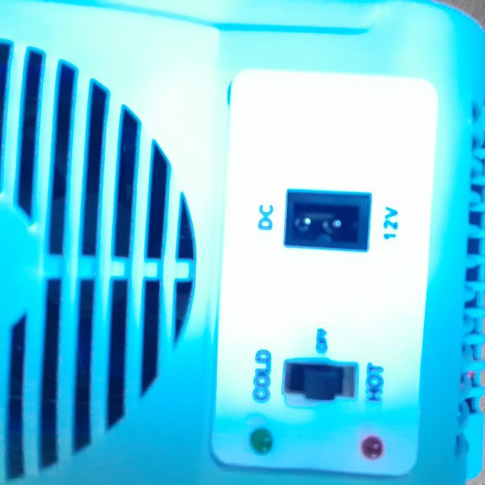 Cotiera auto frigorifica 12 v