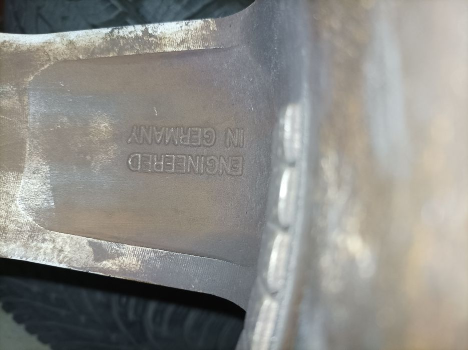 Гуми и джанти за лек автомобил