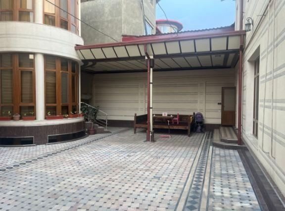 СРОЧНО!!! Продается дом Ипакчилик МФЙ 4,8 соток 10 комнат 6 санузел