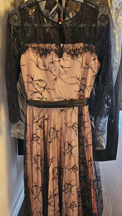 Rochie midi eleganta