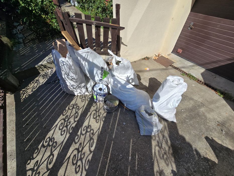 Debarasări apartamente transport moluz la.saci