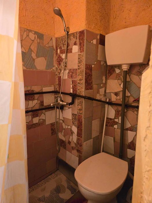 Дава се под наем Етаж от къща в Плевен, Широк център - 65 кв.м за 398.82 € - Снимка #4