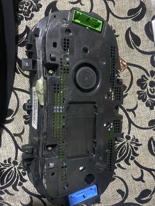 Golf 4 / Bora шиток приборов