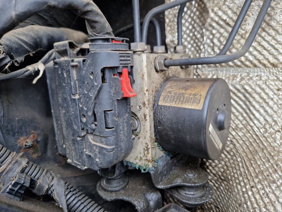 Pompa ABS Volkswagen Jetta 3 (1K2) [Fabr 2005-2010] 1K0614117H 1.6 Ben