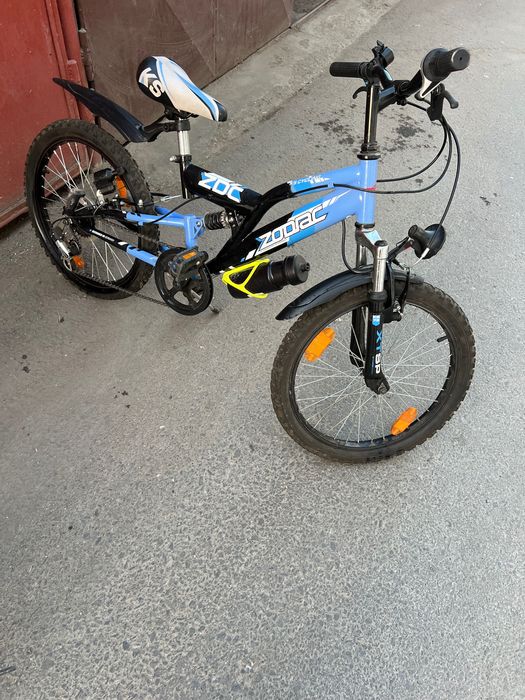 De vânzare două biciclete în stare buna