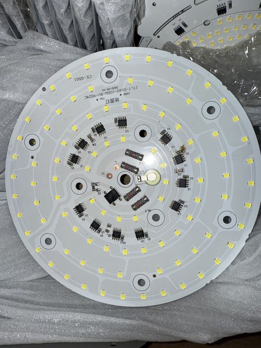 Продаётся новый ледви лампы.