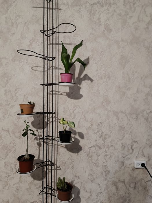 Для цветов подставка стоика