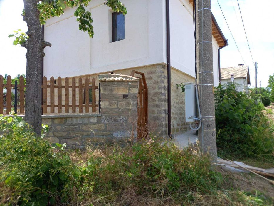 Продава се Къща в с. Писарево, Област Шумен - 112 кв.м за 840 €/кв.м - Снимка #2