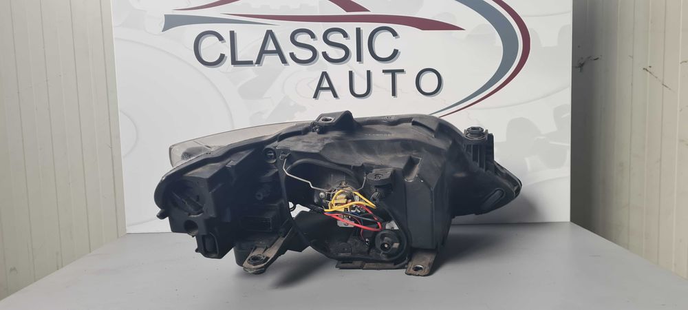 Фар Seat Ibiza 2009г